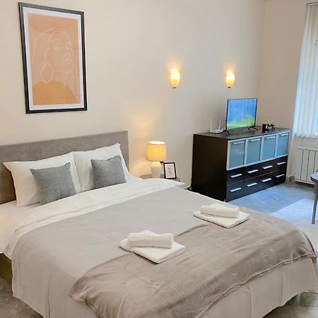 Top City Centre 1Br Apartment For 4 Guests & Fast Wifi Σόφια Εξωτερικό φωτογραφία