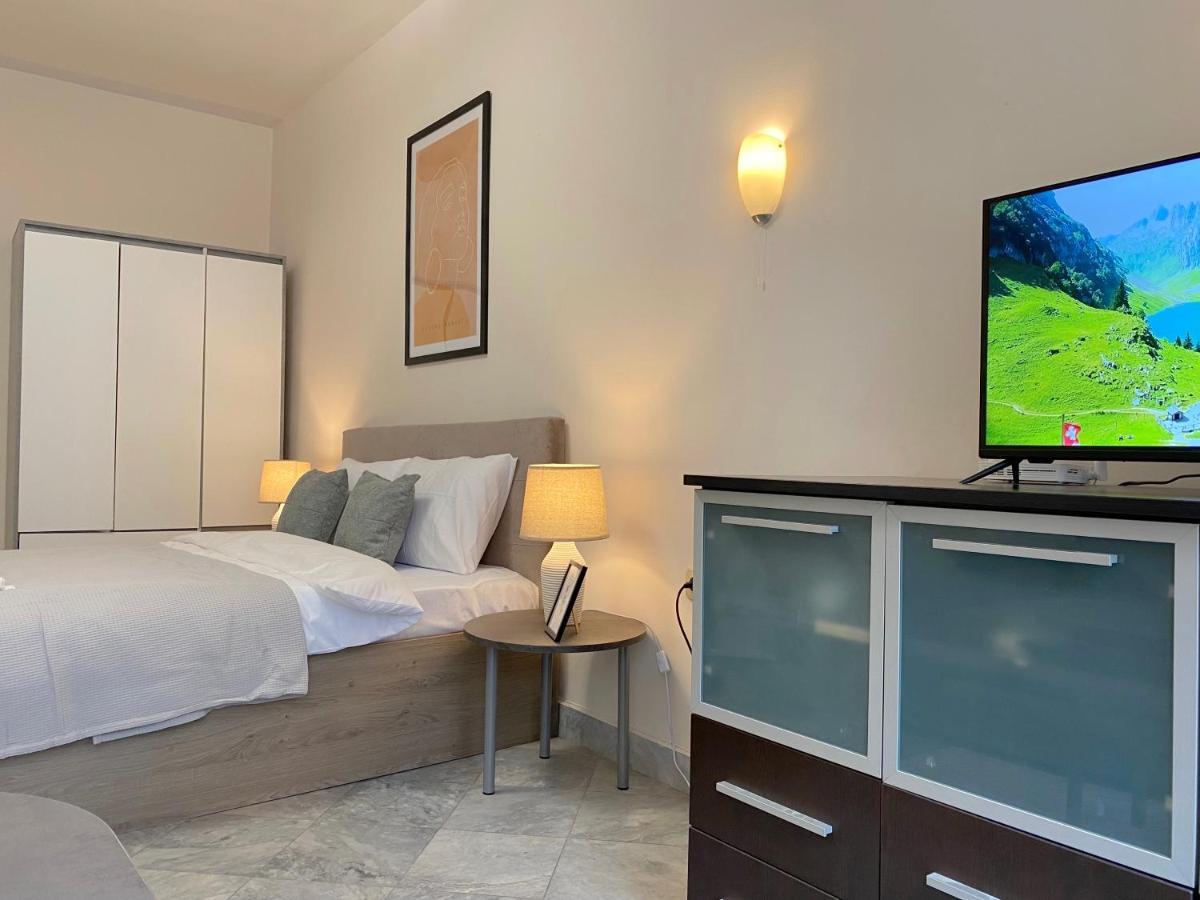 Top City Centre 1Br Apartment For 4 Guests & Fast Wifi Σόφια Εξωτερικό φωτογραφία