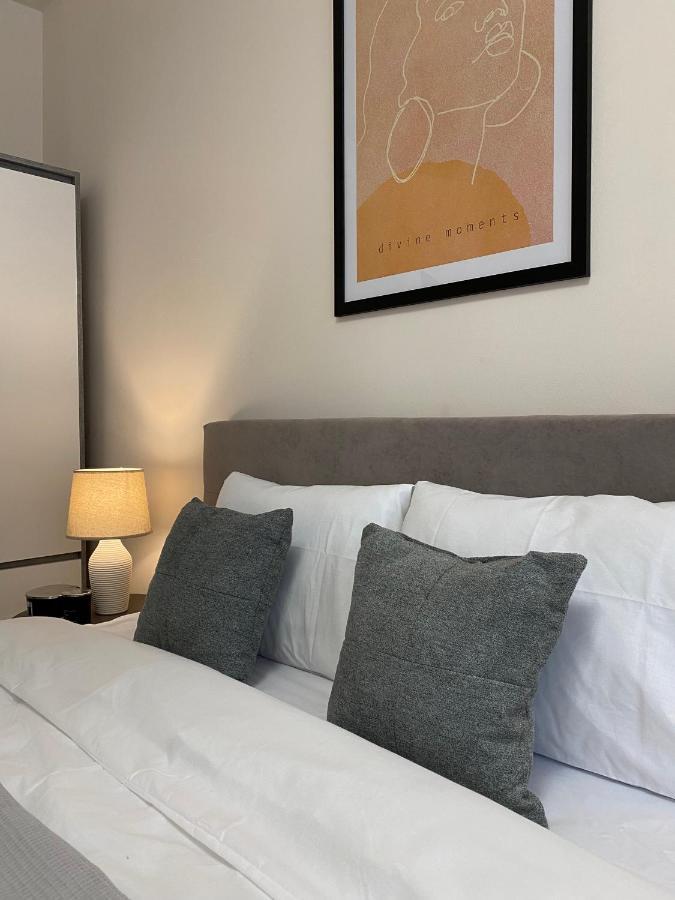 Top City Centre 1Br Apartment For 4 Guests & Fast Wifi Σόφια Εξωτερικό φωτογραφία