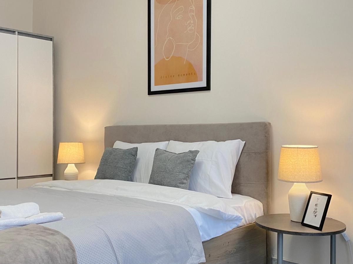 Top City Centre 1Br Apartment For 4 Guests & Fast Wifi Σόφια Εξωτερικό φωτογραφία